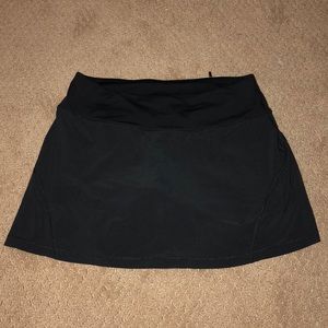 Black Lululemon Circuit Breaker Skirt